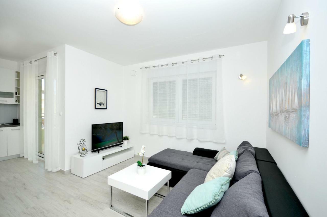 Apartments Town Τρογκίρ Εξωτερικό φωτογραφία