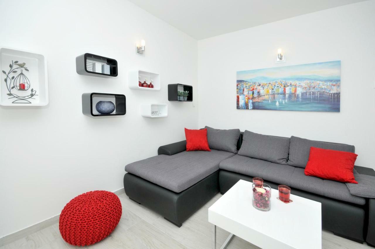 Apartments Town Τρογκίρ Εξωτερικό φωτογραφία