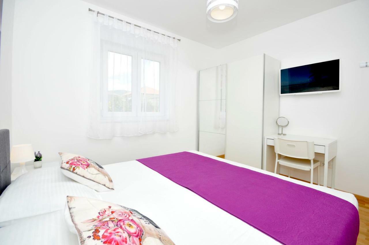 Apartments Town Τρογκίρ Εξωτερικό φωτογραφία