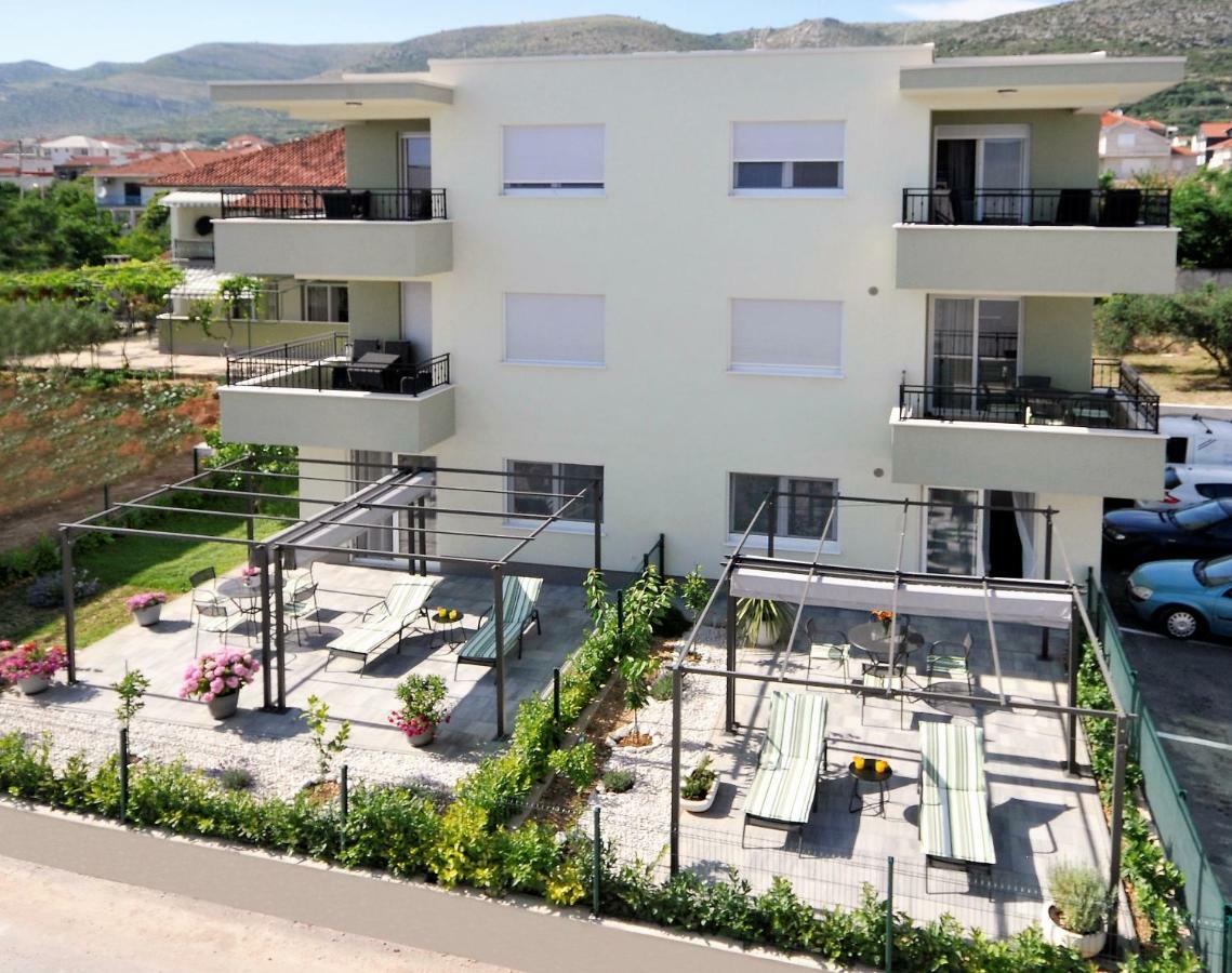 Apartments Town Τρογκίρ Εξωτερικό φωτογραφία